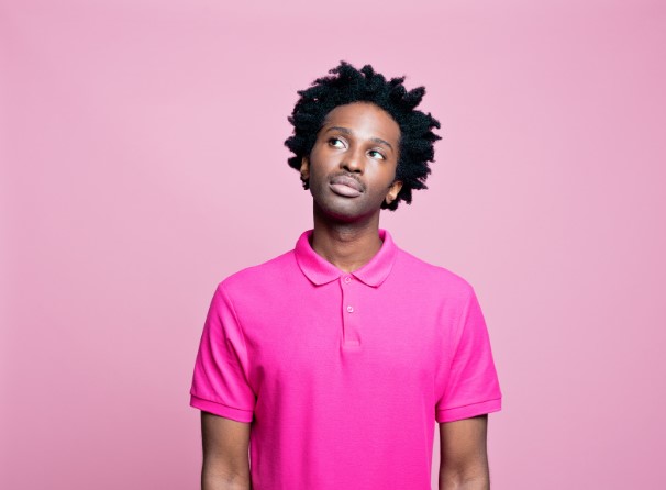 модные образы с футболкой поло