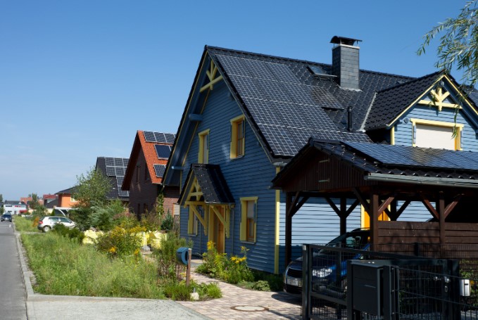 Як вибрати стабілізатор напруги для будинку: усе про типи, потужність та додаткові функції