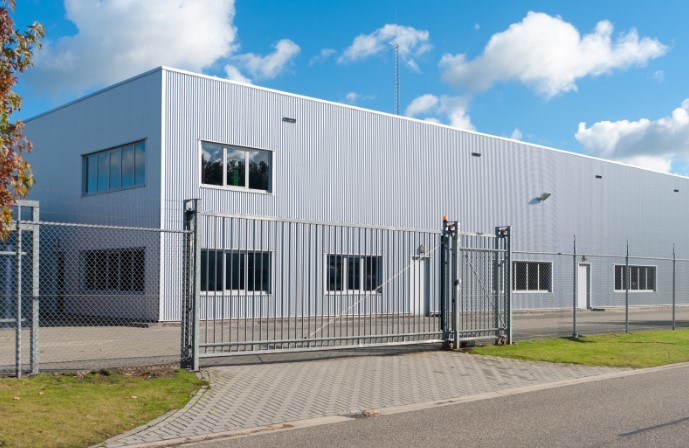 Секционные ворота для гаража: ключевые плюсы современных решений